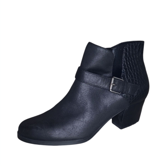 Baretraps Lexis Block Heel Bootie Black Size 7 1/2 Medium - Picture 2 of 15